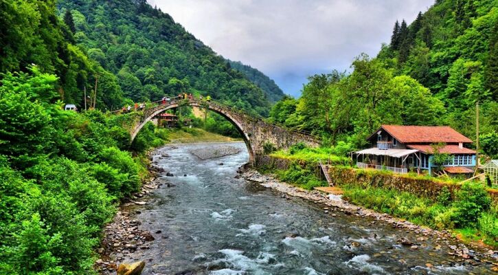 Uçaklı Mini Karadeniz Turu 1 Gece Batum 1 Gece Ayder